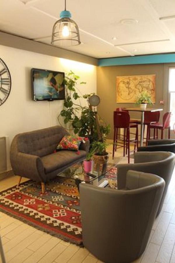 阿格诺凯里亚德直达酒店 外观 照片
